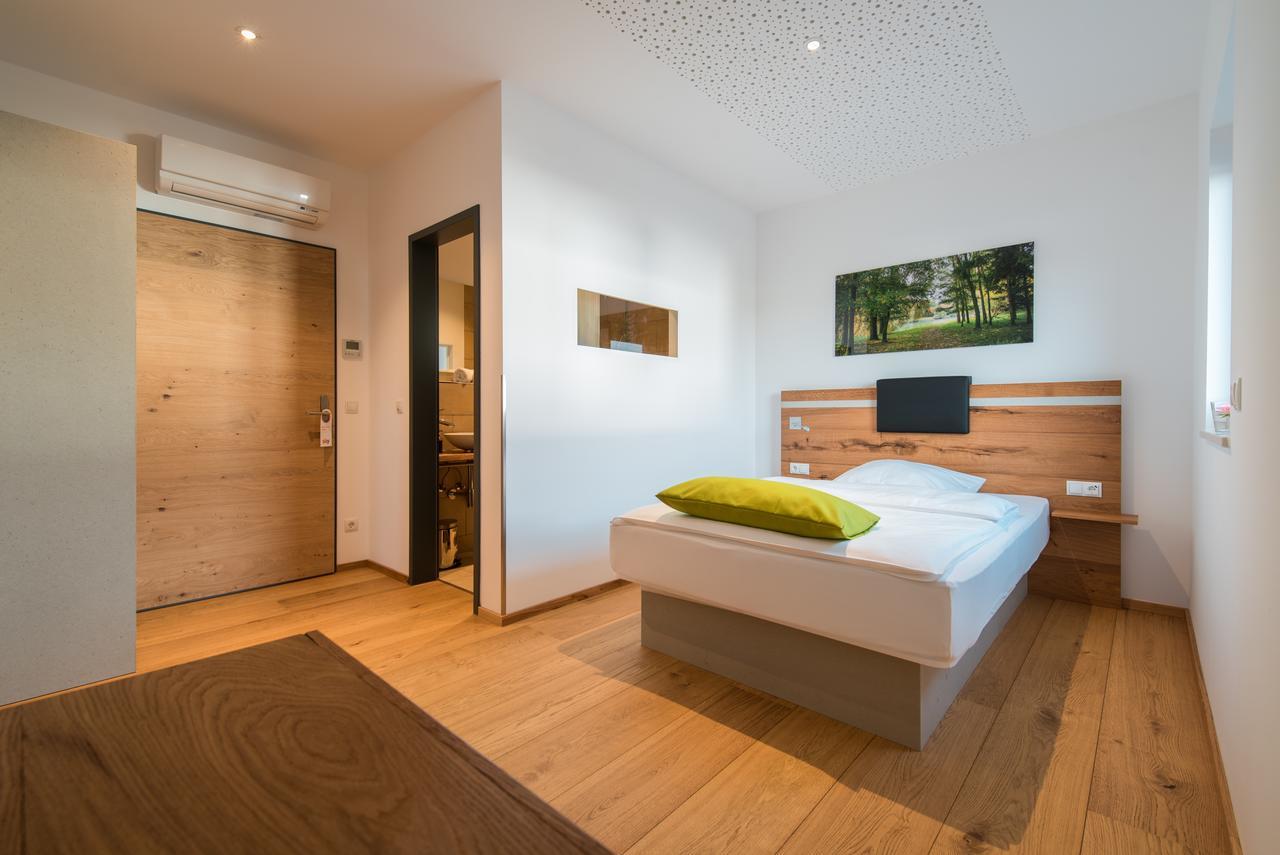 Aparthotel Nah Dran Dingolfing Exterior photo